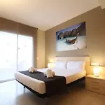 For A Stay Aqquaria Deluxe