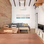 Elegant Holiday Home In Valencia Near Seabeach