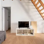 Elegant Holiday Home In Valencia Near Seabeach