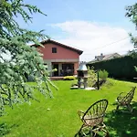 House With 3 Bedrooms In Albuerne, With Enclosed Garden - 6 Km From The Beach Vr