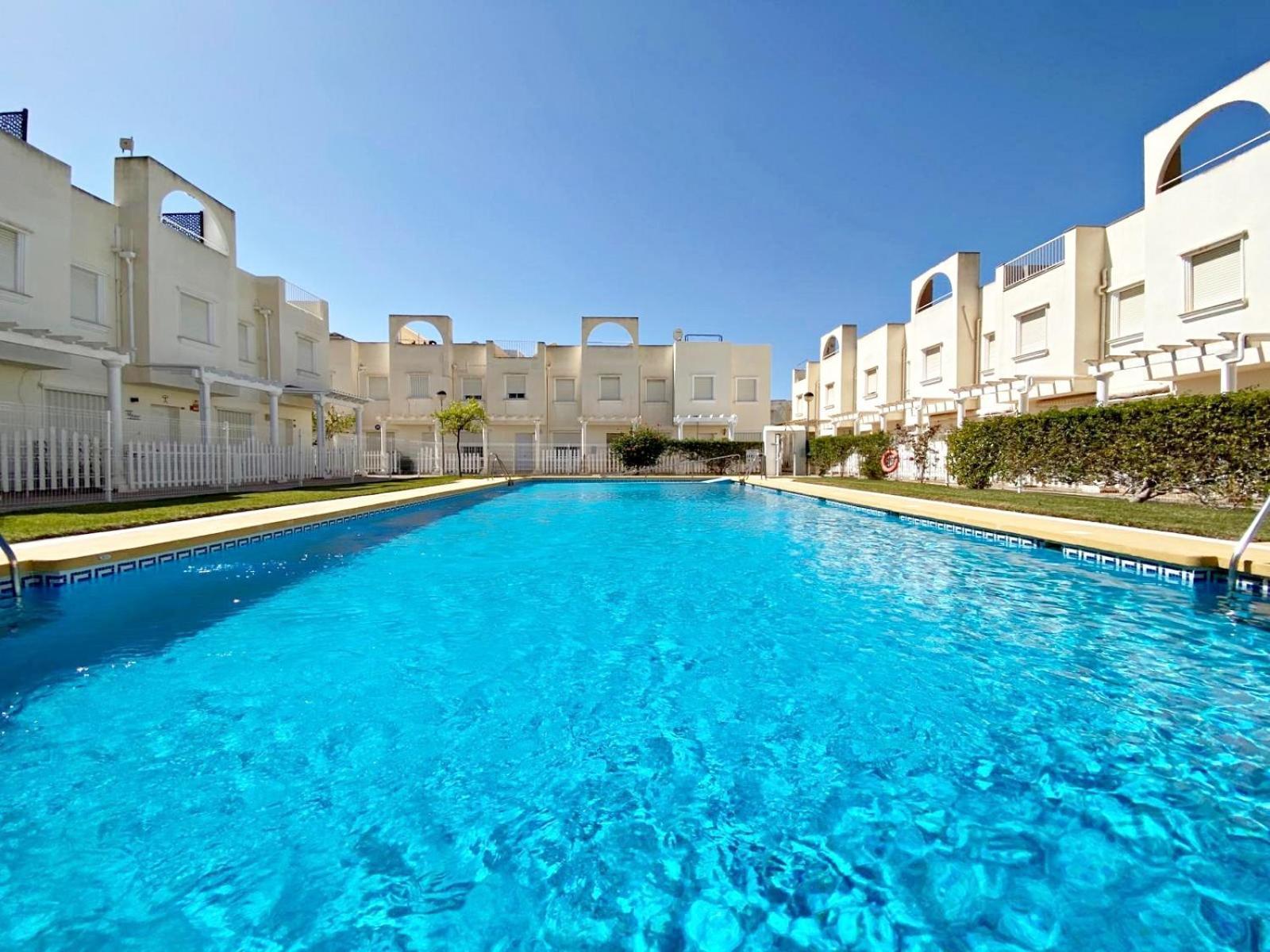 Apartment Fuentemar Duplex - Wifi, Terraza & Piscina Comunitaria *