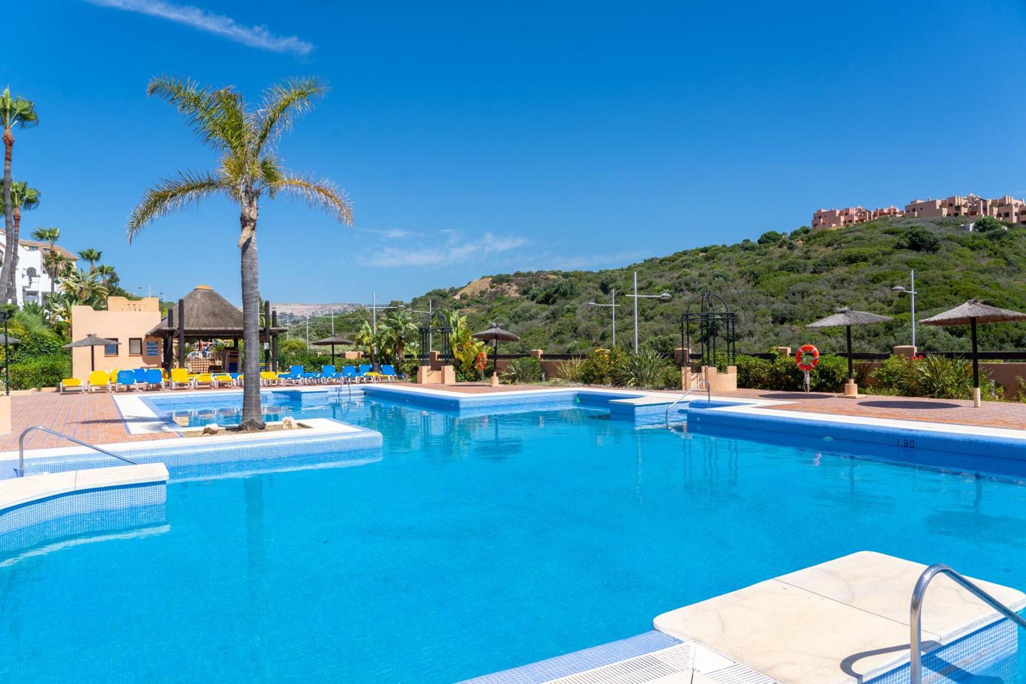 Malagasuite Duquesa Pool Apartment Manilva