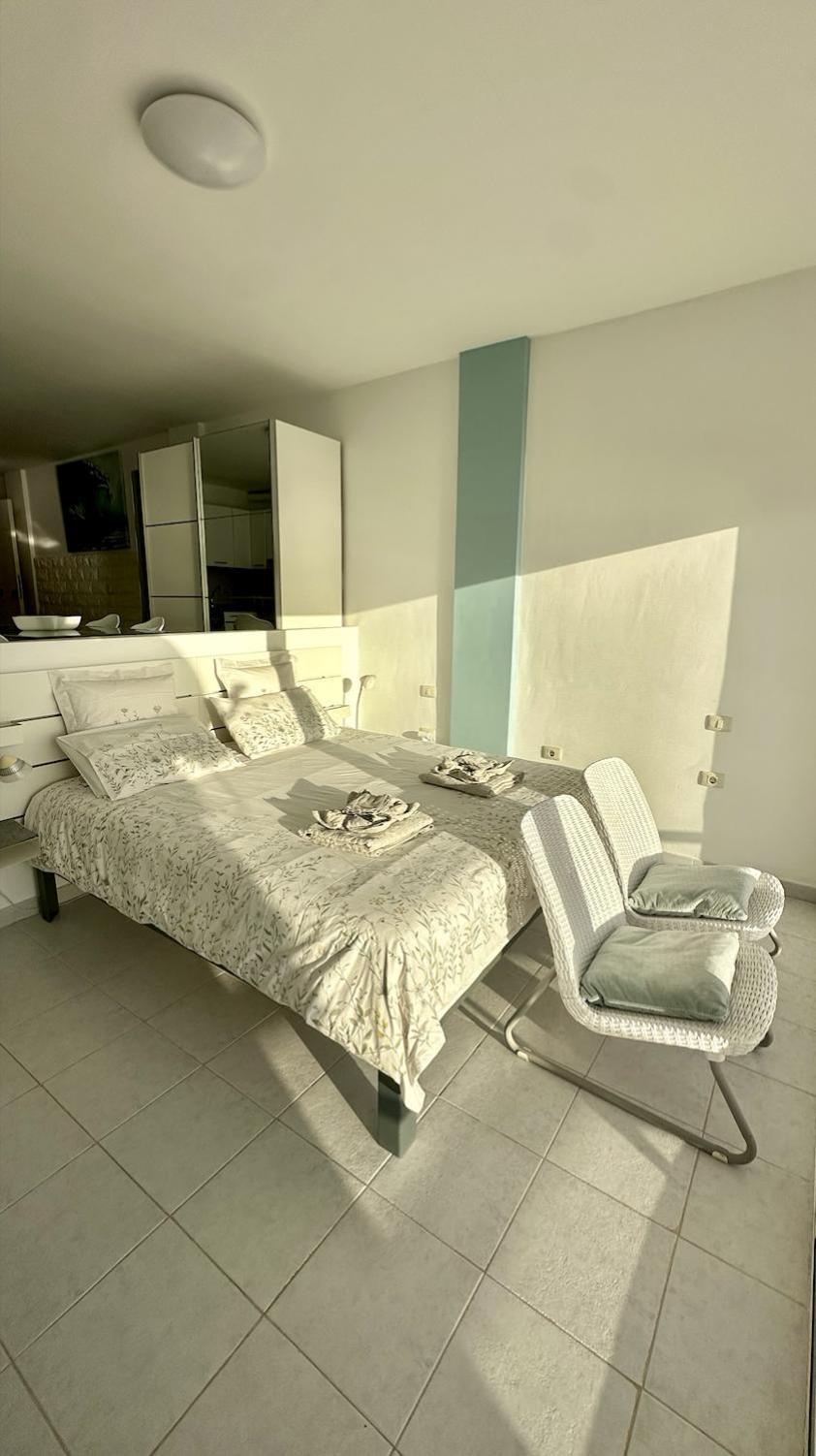 Apartment Barandas