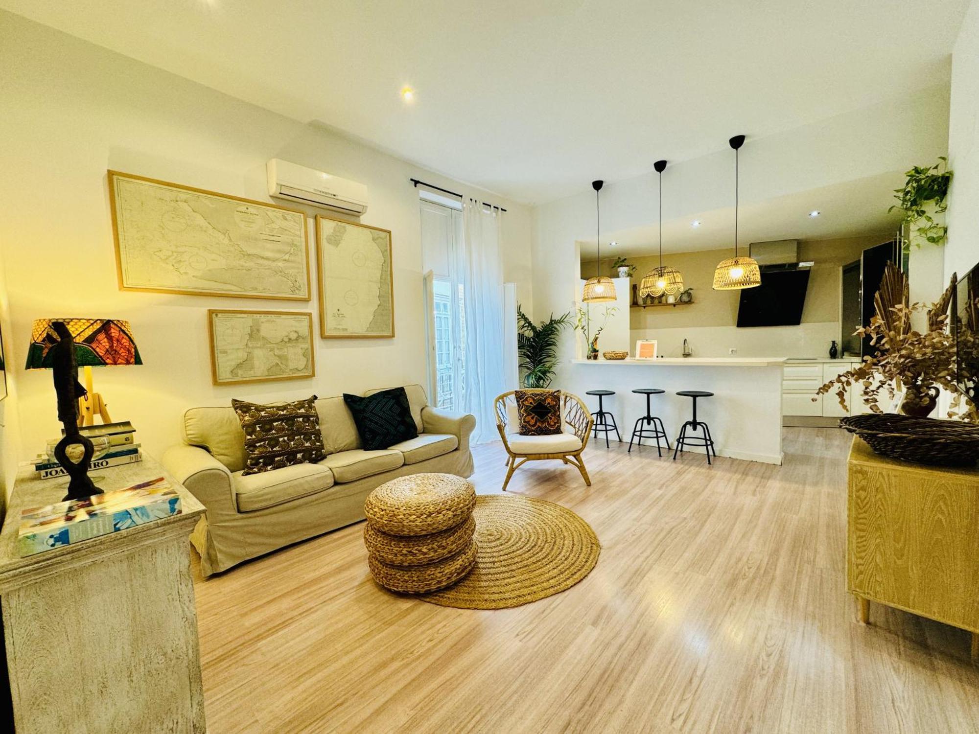 Appartement Mana Keep Calm Feel The Light And Shine Cadix