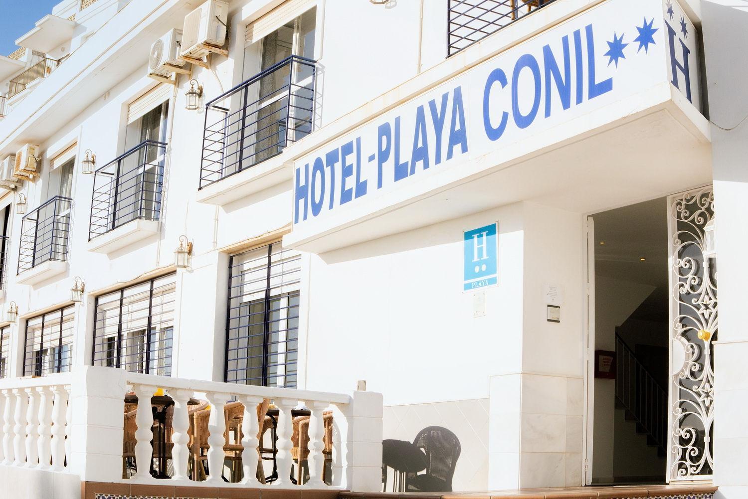 Playa Conil - Beachfront & Otel *