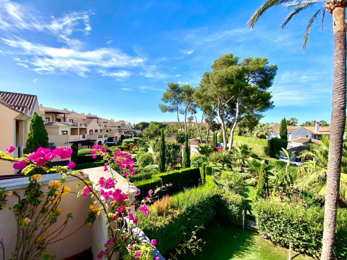 Апартаменты Las Mimosas Beach Garden Puerto Banus Марбелья