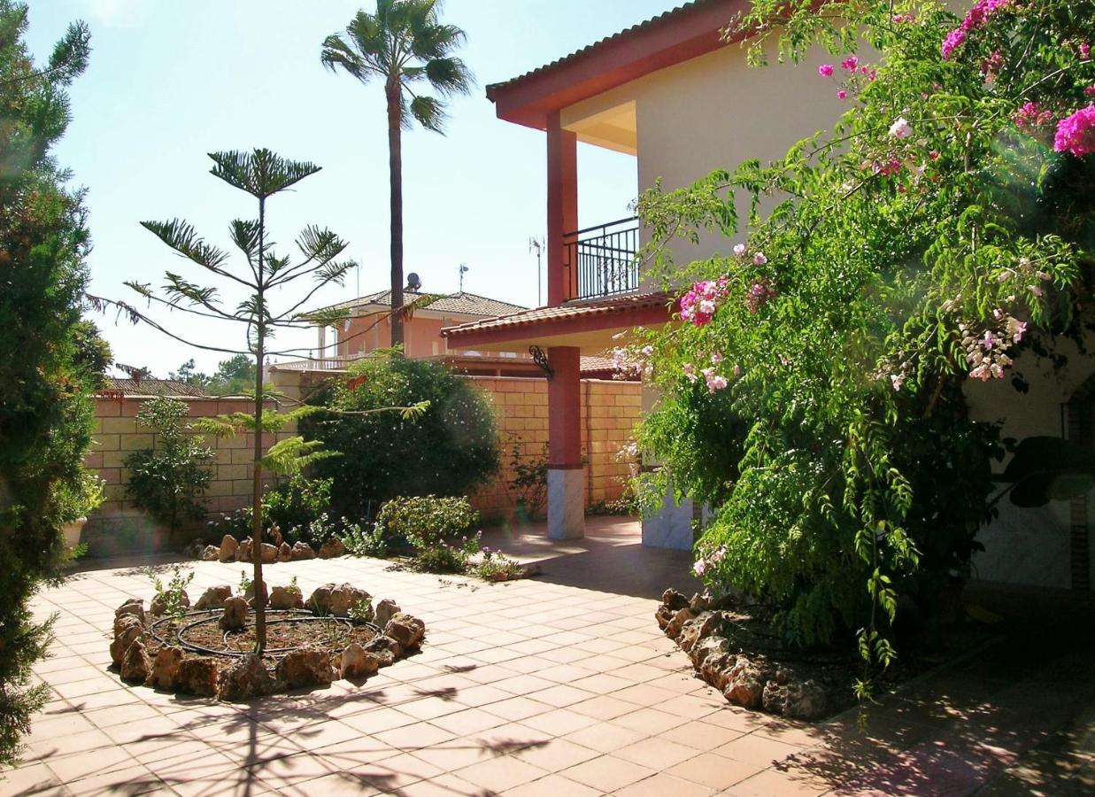Villa Relax, Playa, Naturaleza…!!. Independiente Con Jardin... *
