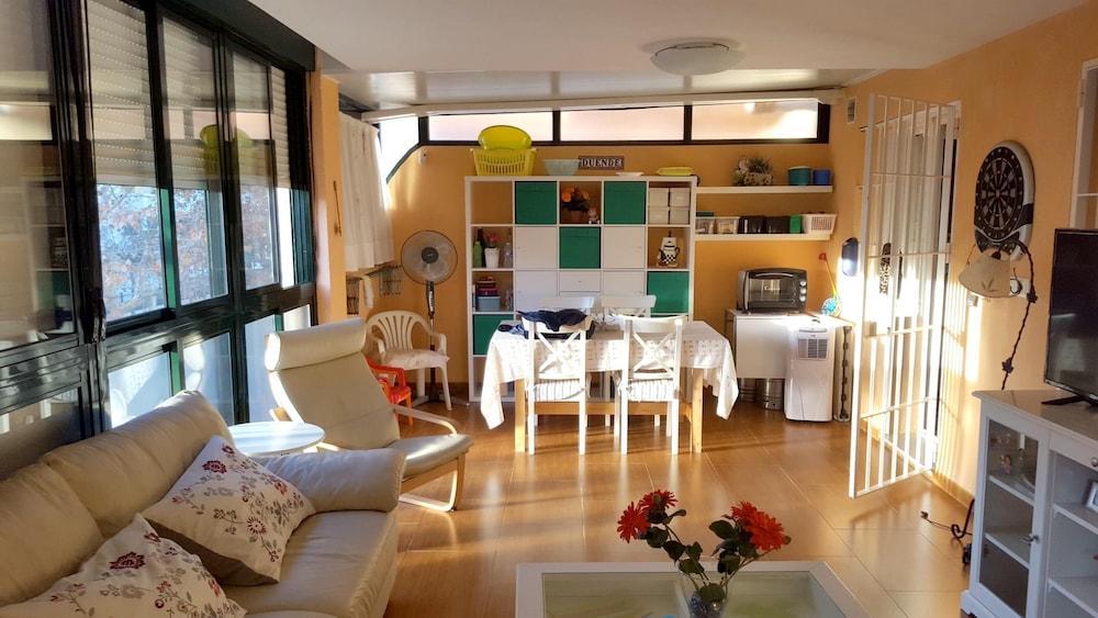 Apartment House With 2 Bedrooms In Chipiona, With Shared Pool And Terrace - 250 M From The Vr *